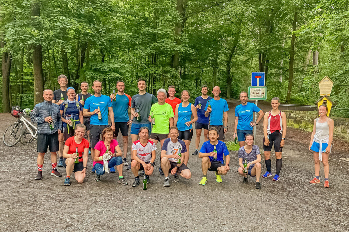 Verdientes Radler nach dem Heidelauftreff der Laufgruppe Dresden