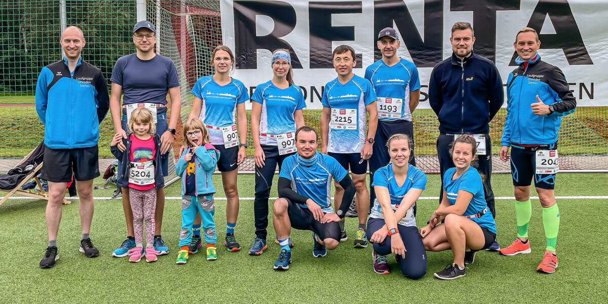 Die Laufgruppe Dresden vor dem Start des Laufs Quer durch die Heide (QdH).